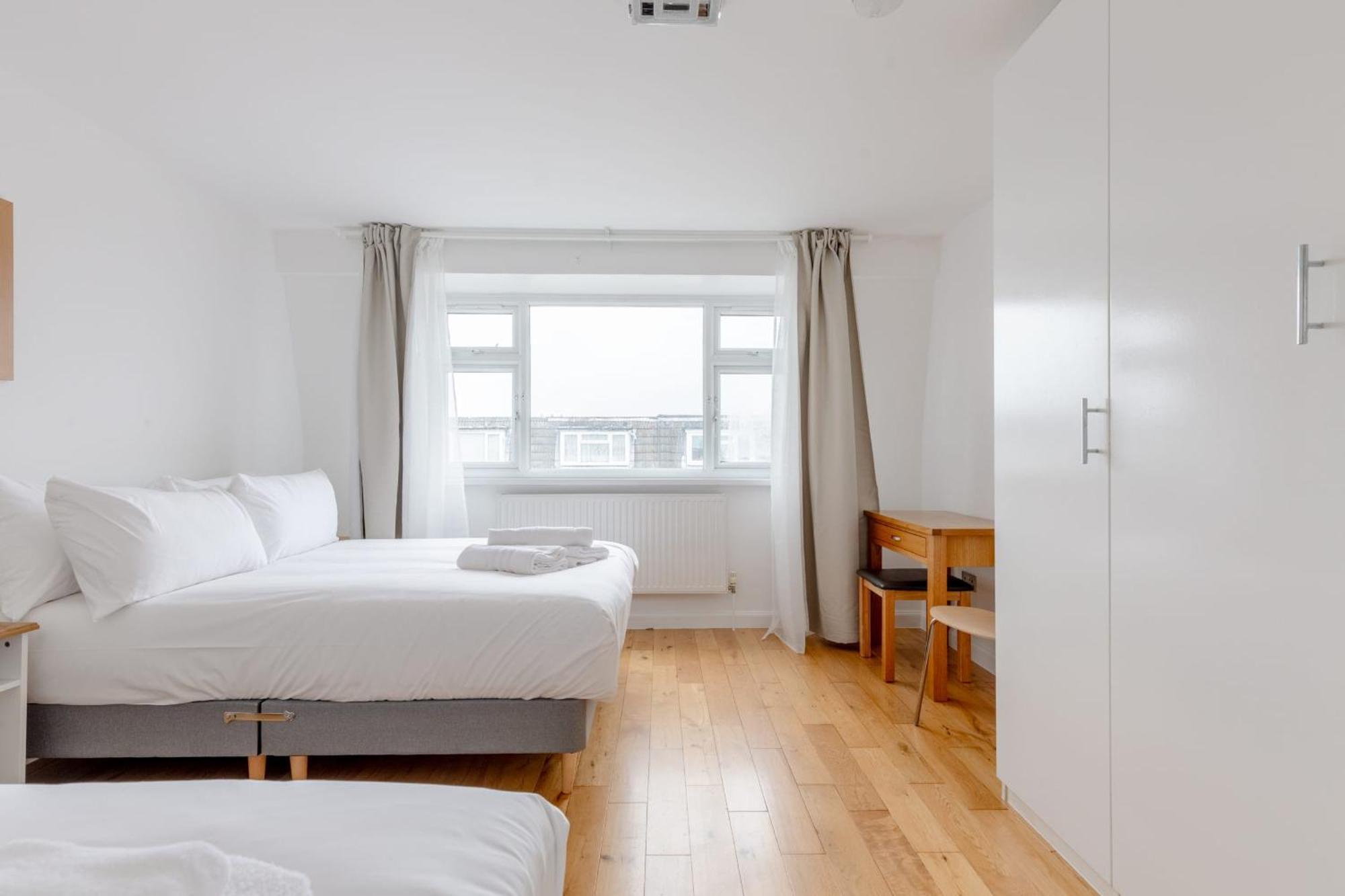 Spacious 4bd Near Excel London! Casa vacanze Londra