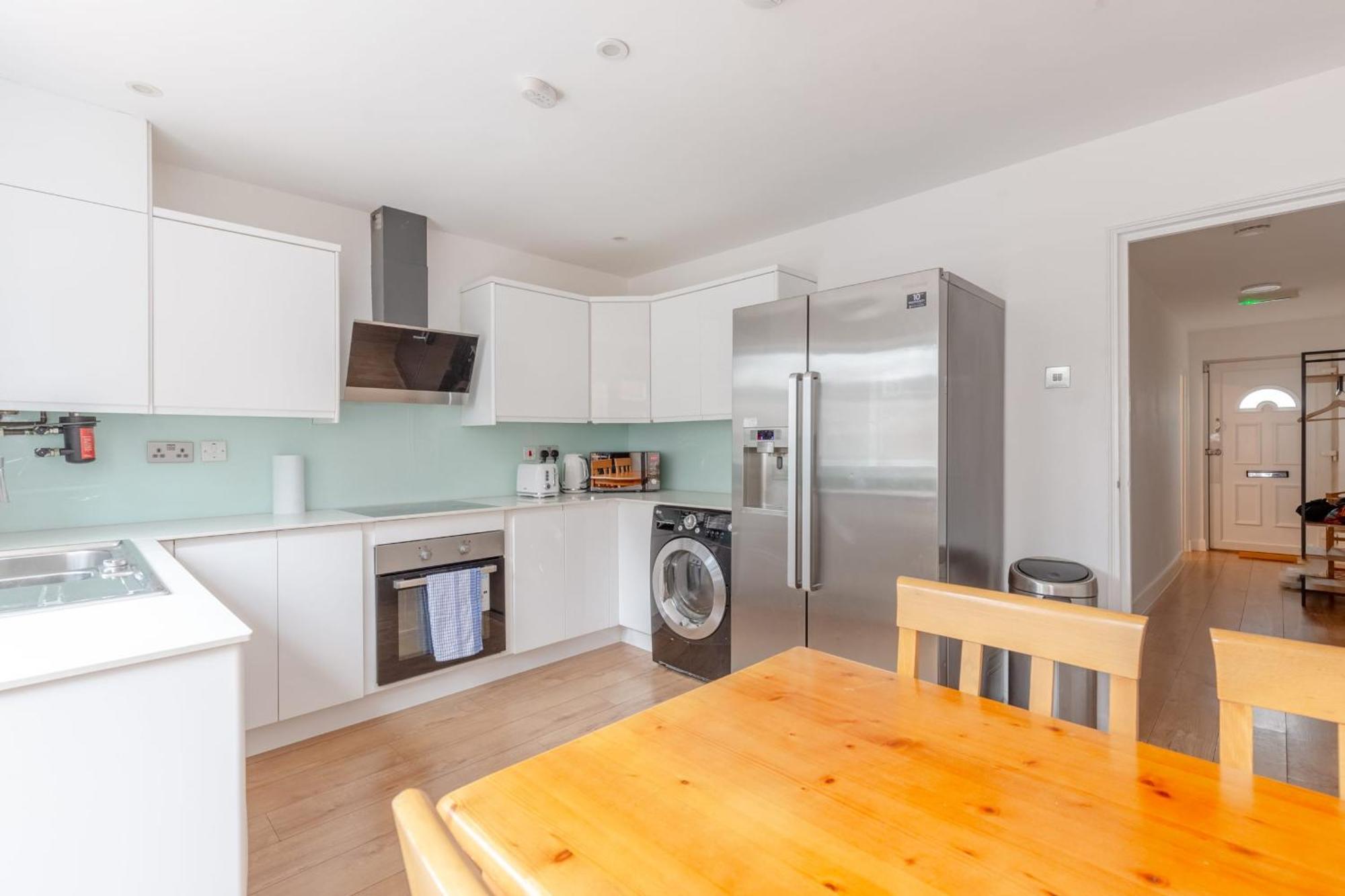 Spacious 4bd Near Excel London! Casa vacanze *