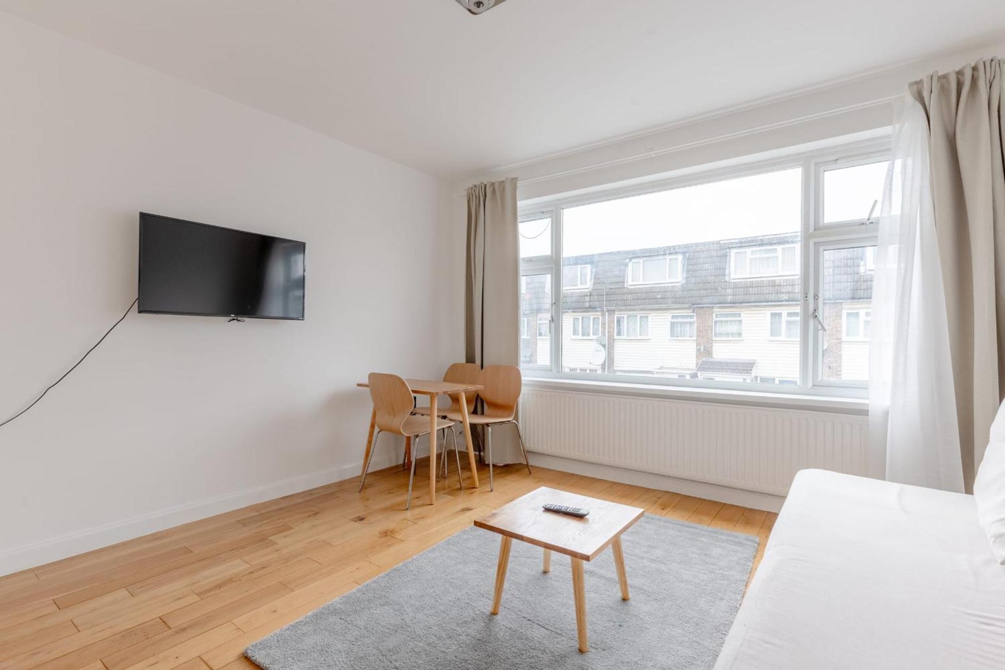 Spacious 4bd Near Excel London! Casa vacanze